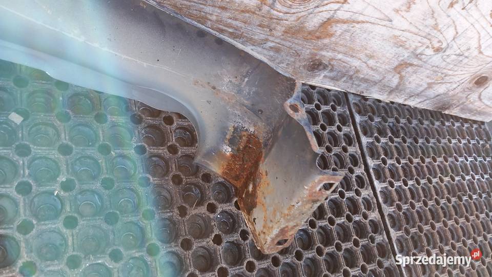 FORD FIESTA MK7 VII BŁOTNIK PRZÓD LEWY B9 osobowe Zbierkowo