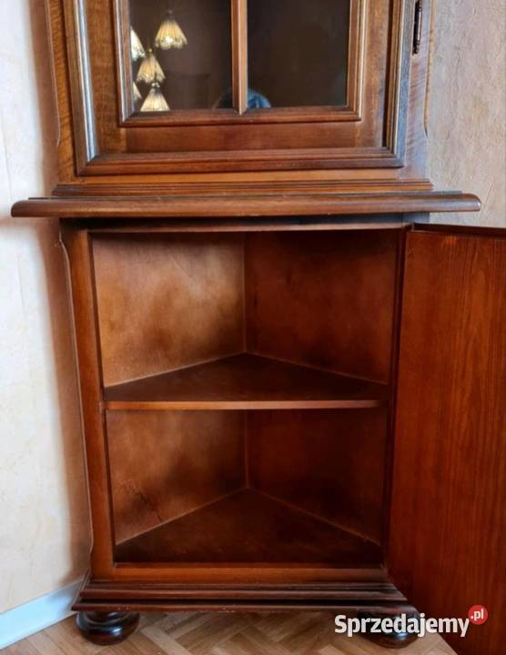 Witryna narożnikowa Poznań