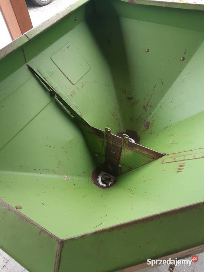 Rozsiewacz Amazone F 1004 Amazone