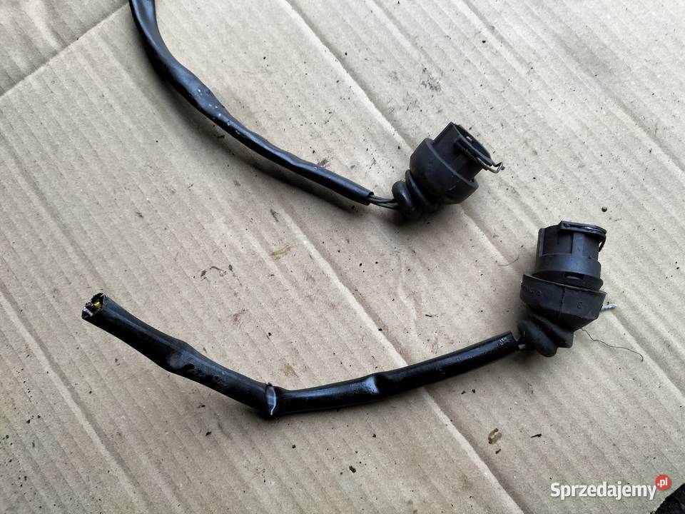 AUDI 80 B4 80B4 WTYCZKA KOSTKA WIĄZKA LAMPY osobowe Kamień-Kolonia