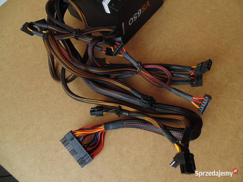Zasilacz komputerowy 650W Corsair VS650 650W