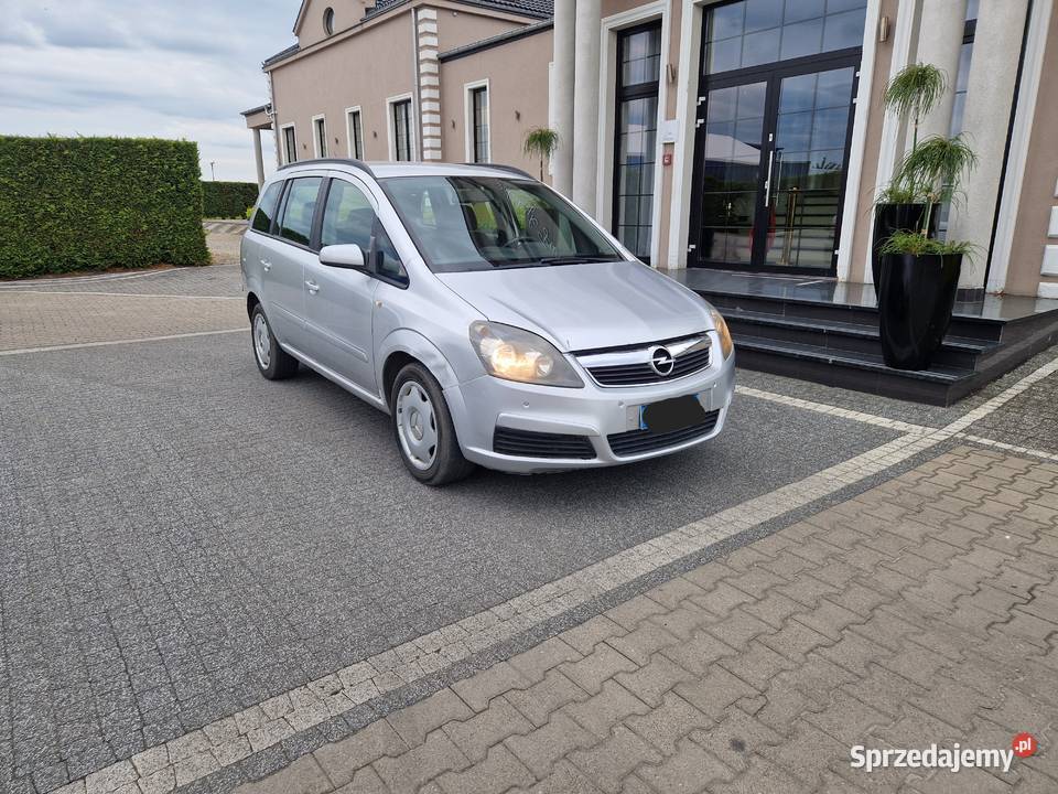 Opel Zafira 16 benzynka 7 osób Zamiana Łuków