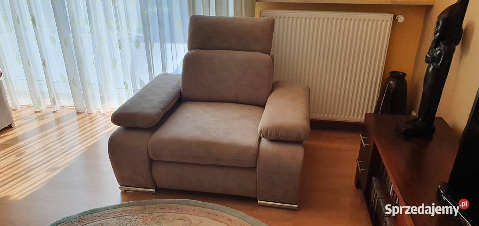 Nowy Fotel Wypoczynkowy z regulowanym zagłówkiem łódzkie Łódź
