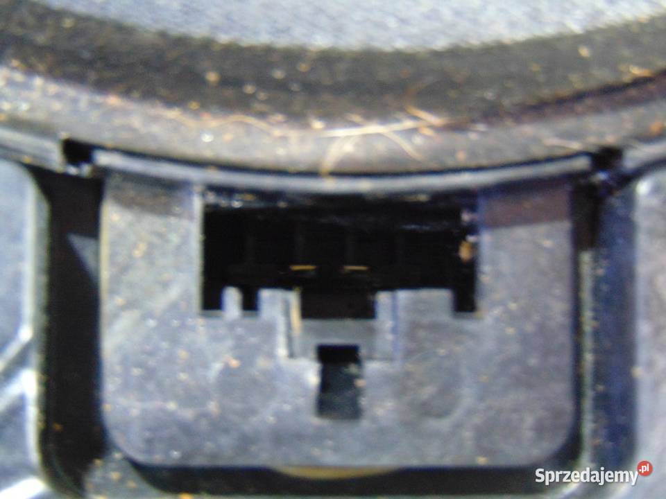 GŁOŚNIK SUBWOOFER PRAWY BMW F10 9169688