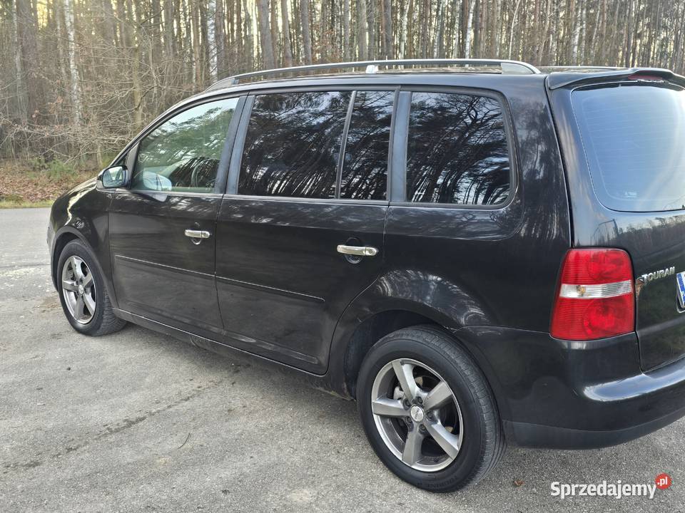Volkswagen Touran 7 osób 20 TDI 215