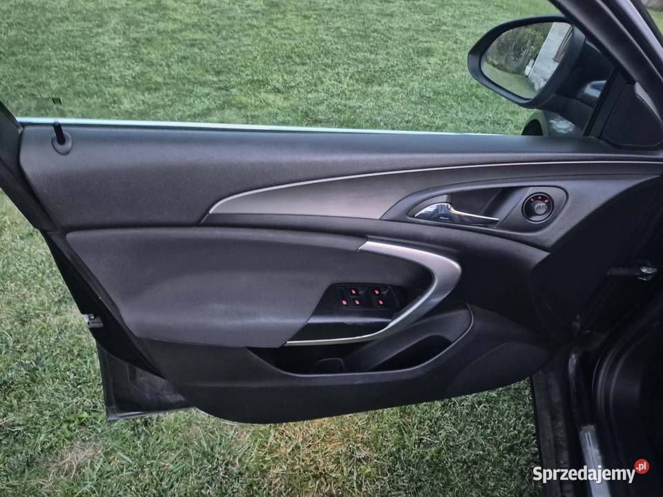 Opel Insignia Sports Tourer 20 D 2010r nieuszkodzony Insignia Rzeszów