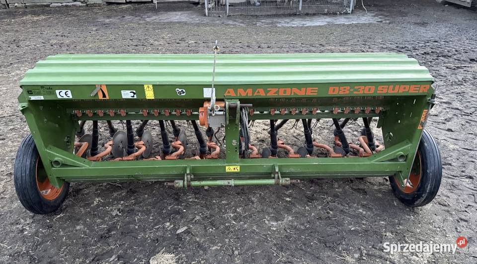 Siewnik zbozowy TALERZOWY AMAZONE D830 SUPER 3m
