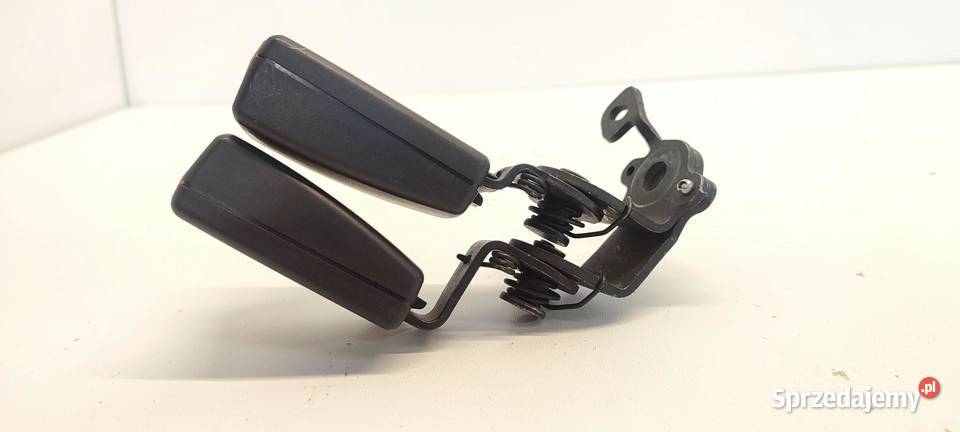 SEAT LEON III ZAPINKA PASA TYŁ 5F0857739