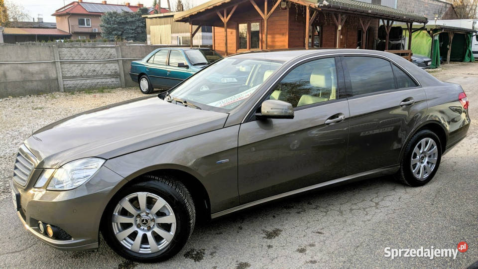 Mercedes E 200 22CDi136OPŁACONYBezwypadkowy 4/5 Częstochowa
