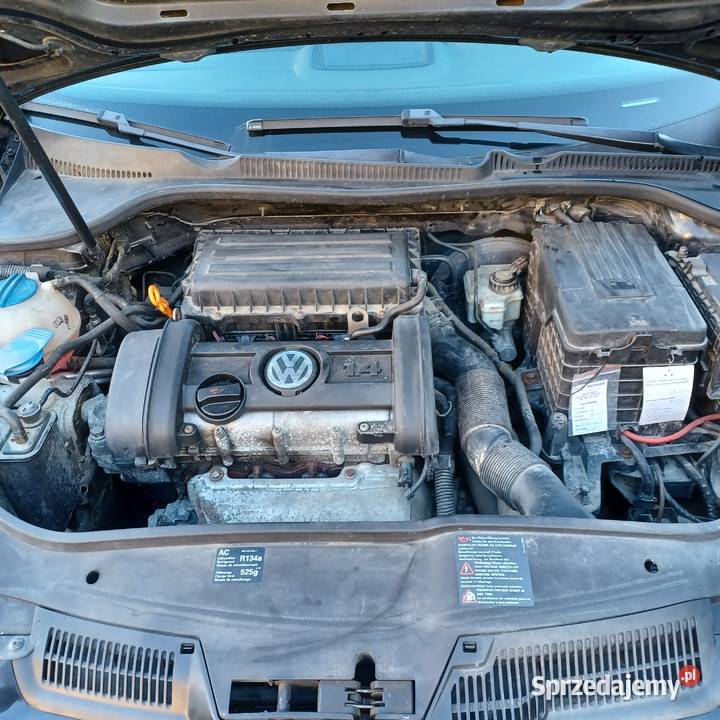 VW Golf 14 MPI Samochody osobowe