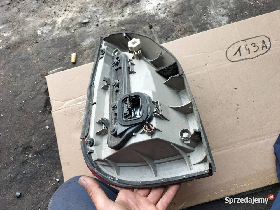 OPEL ZAFIRA A LAMPA TYŁ TYLNA PRAWA lubelskie sprzedam
