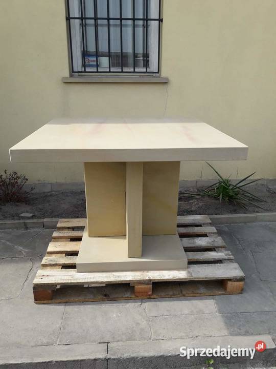 Komplet ogrodowy z piaskowca Miedzna Drewniana