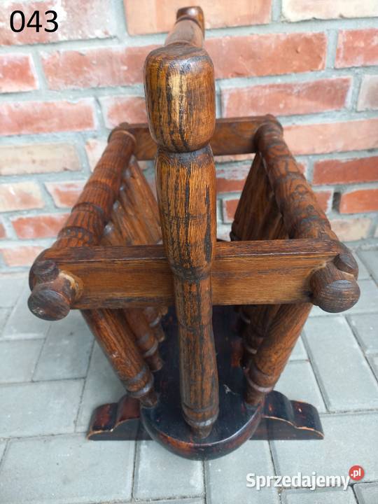 Gazetnik drewniany holenderski stojak na gazety zachodniopomorskie Gawroniec