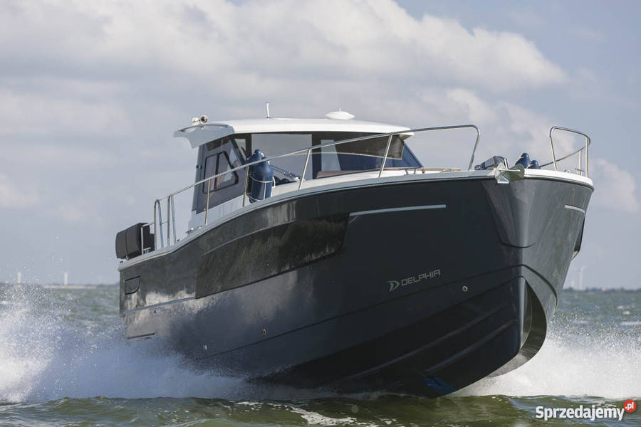 Nautika 1100 R jacht z opcją pływania w ślizgu