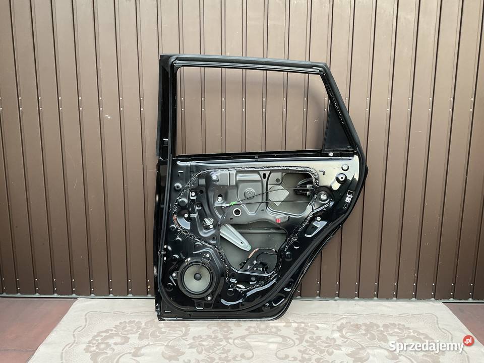 DRZWI TYŁ PRAWE TOYOTA AURIS II E18 1317 wielkopolskie Pleszew