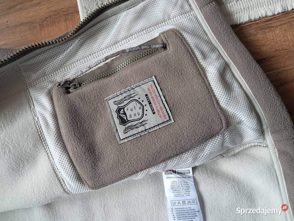 nowa ciepła bluza polarowa rozmiar L brak metki Rozmiar L Pozostałe Sandomierz