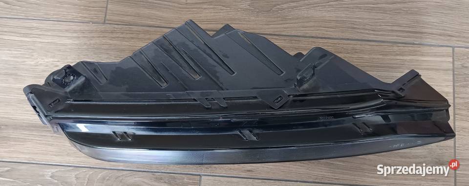HALOGEN PRAWY LED SKODA SUPERB III LIFT pomorskie Malbork
