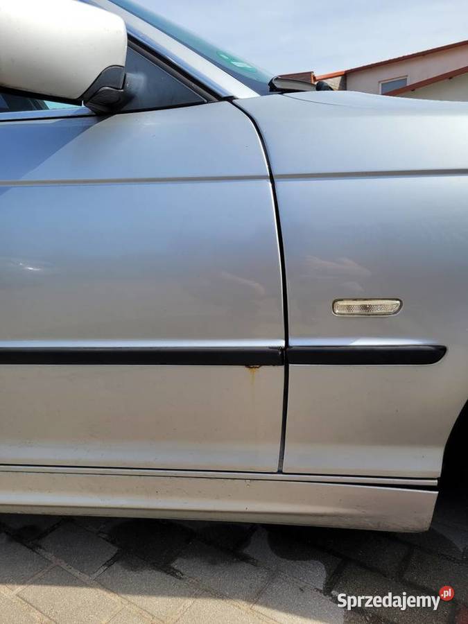BMW E46 323i