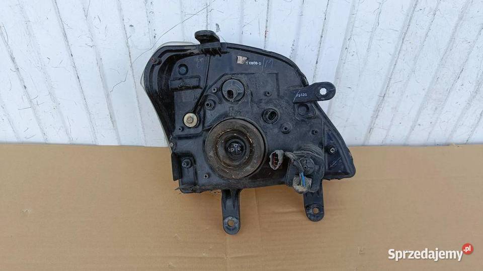 ISUZU D D 0712 LAMPA PRAWA dostawcze