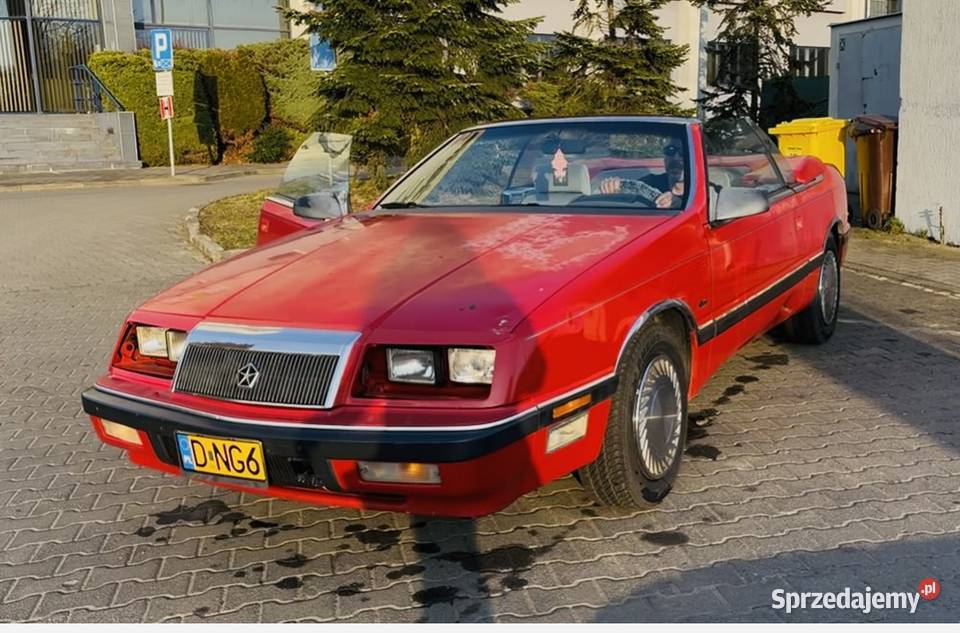 Chrysler Le Baron 1990r Klasyk Żółte blachy benzyna dolnośląskie Wrocław