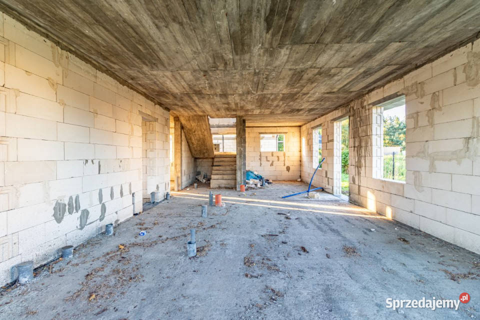 Dom szeregowy Nowęcin Akacjowa 350m2 wolnostojący