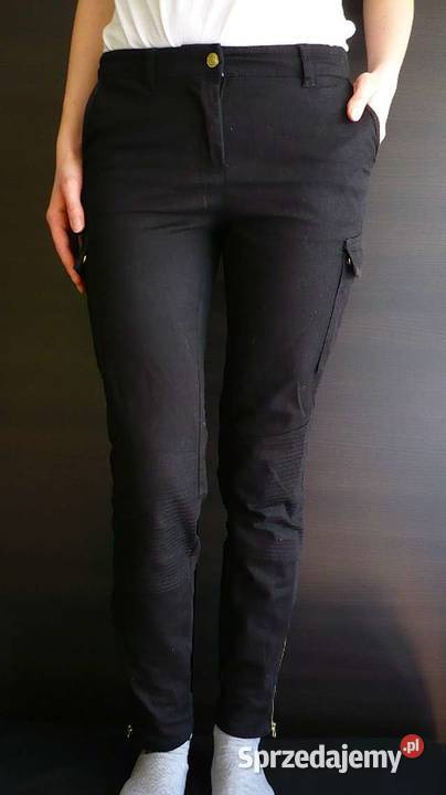 czarne spodnie rurki hm xs 34 bojówki kieszenie Rozmiar 34(XS)