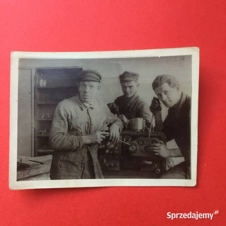 1622 Zdjęcie Z Zakładu Pracy