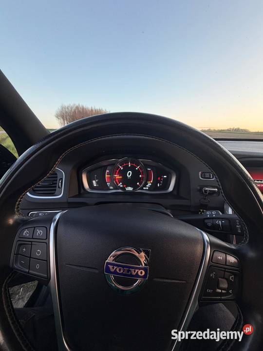 Volvo V60 D4 RDesign 181 Automat Szyberdach Łańcut