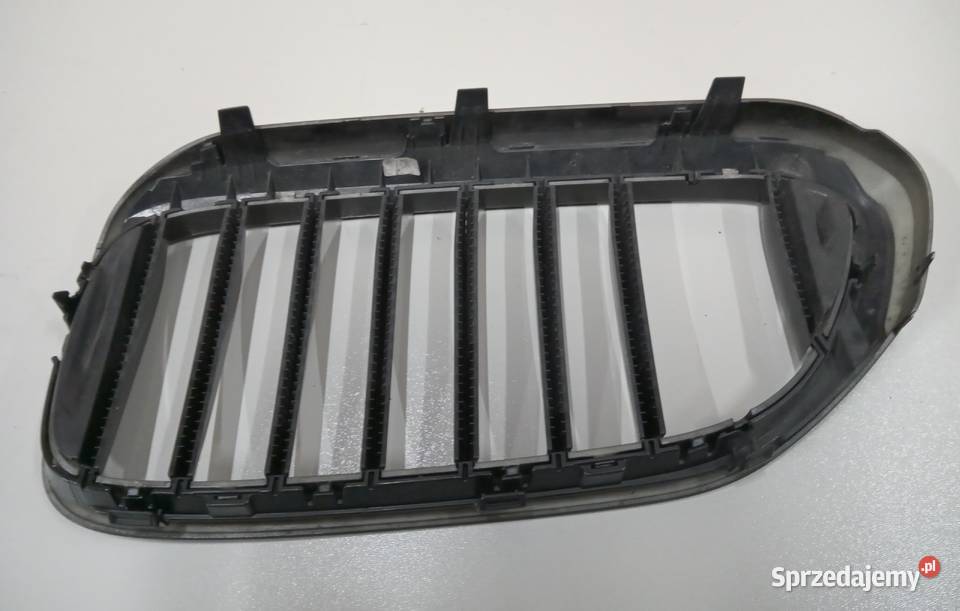 NERKA PRAWA GRILL ATRAPA CHŁODNICY BMW 5 G30 G31