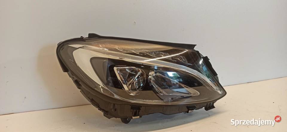 MERCEDES W205 LAMPA PRAWY PRZÓD LED HIGH osobowe Lampy przednie