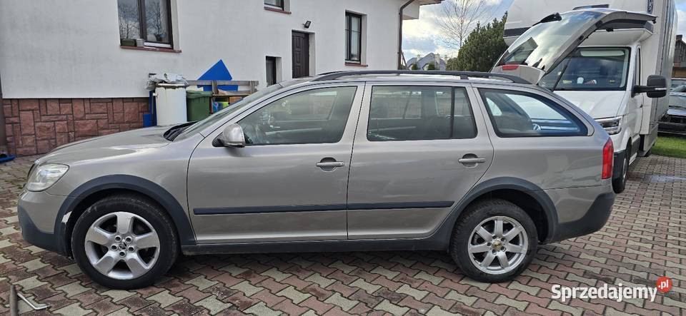 SKODA OCTAVIA SCOUT 4x4 20 TDI CR 190 2011 r diesel Škoda Krasnystaw