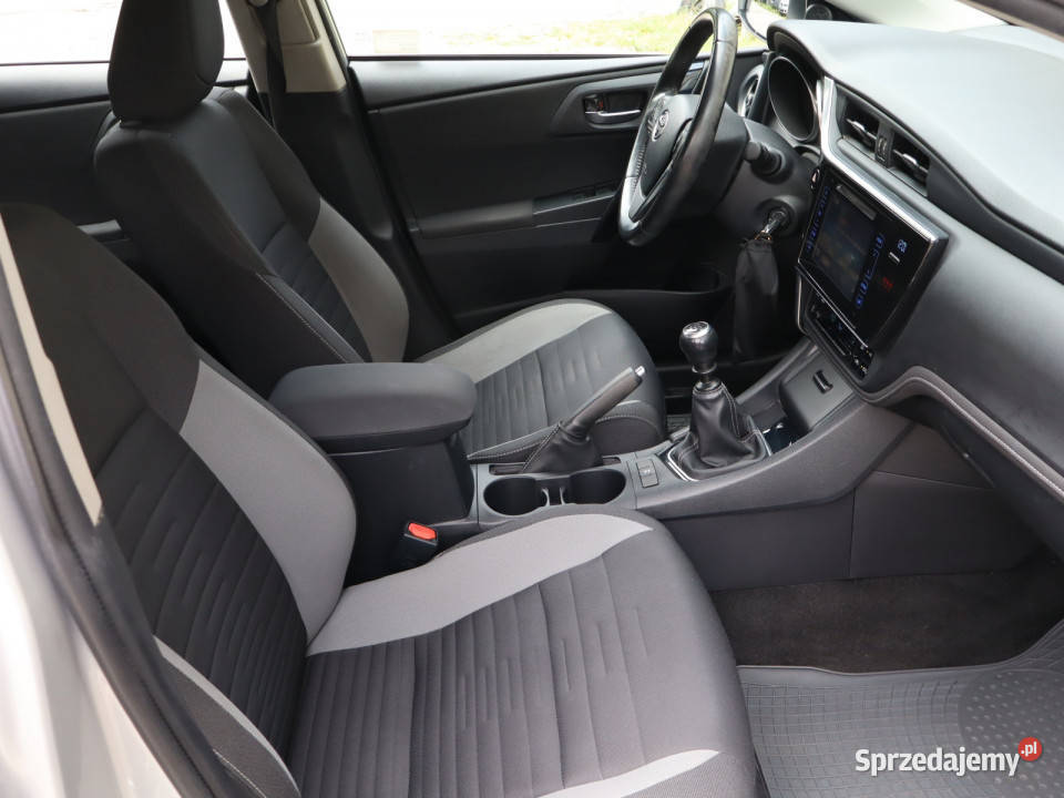 Toyota Auris 16 Valvematic kamera cofania Toyota Katowice