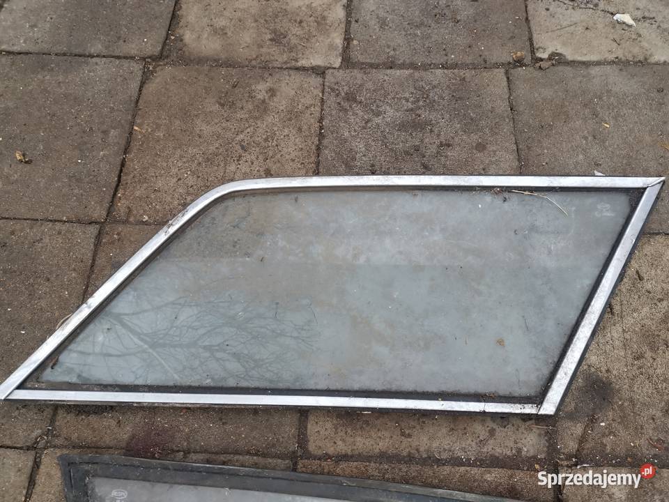 Szyby boczne tylne Fiat 125p kombi lewa i prawa sprzedam