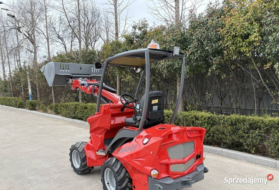 Ładowarka teleskopowa HORNET PRO HMA 607 ROPS nieuszkodzony