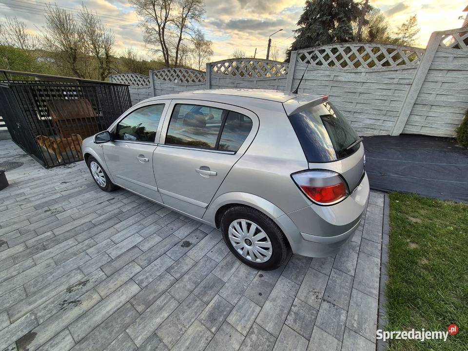 Opel Astra H 17CDTI 2006 r przebieg 271 Wierbka
