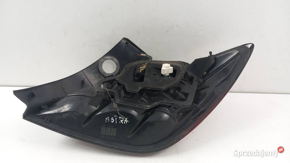 OPEL ASTRA H GTC LIFT 3D LAMPA TYŁ LEWA osobowe
