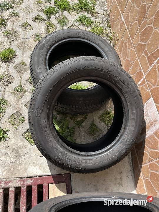 Komplet opon letnich Goodyear okazja lubelskie Bonów sprzedam