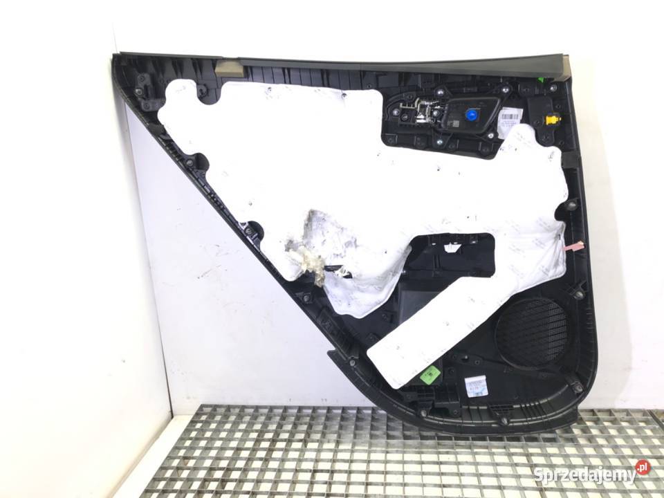 BOCZEK DRZWI TYŁ PRAWY KIA SPORTAGE V SUV