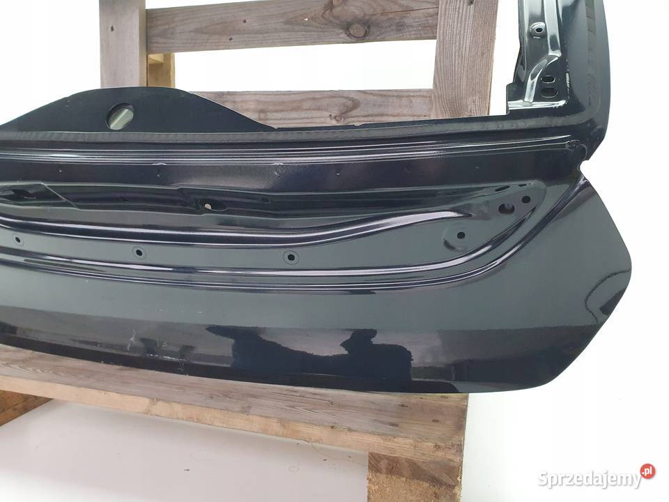 TYLNA KLAPA Volvo V40 II 20122019 tylnia tył