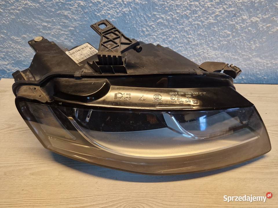 Lampa Audi A4 B8 przed liftem 20082012Prawa lewa Kwilcz