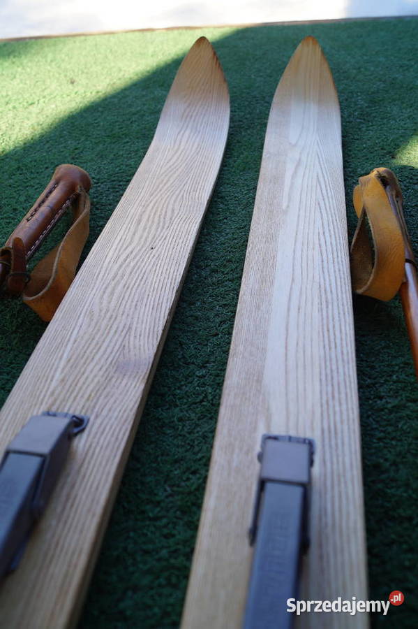 Stare narty jesionowe 165 z kijkami podkarpackie Pruchnik