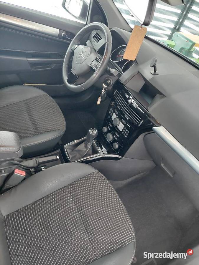 Opel Astra kombi 16 benzyna Cosmo hak SCT Opel Skawina