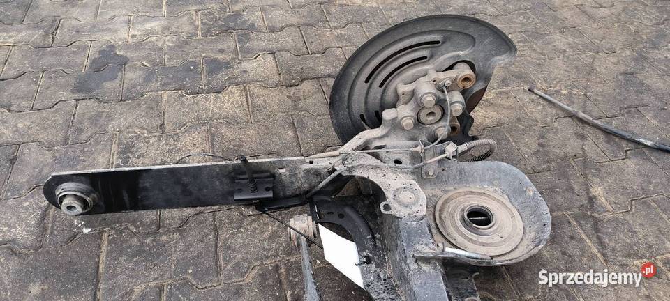 BELKA SANKI TYŁ RENAULT TRAFIC III osobowe Lipno