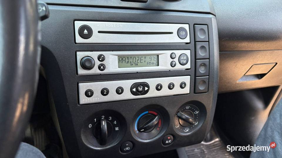 Ford Fiesta 2004 14 benzyna clima sprawa Chodzież sprzedam