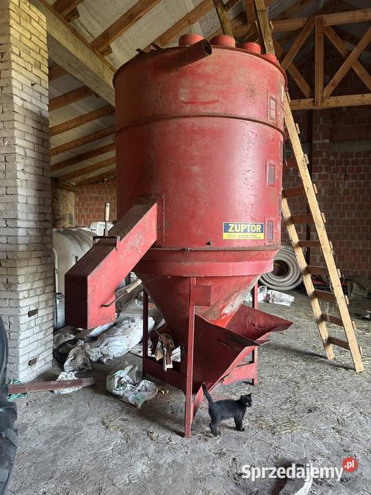 Mieszalnik pasz ZUPTOR 15t