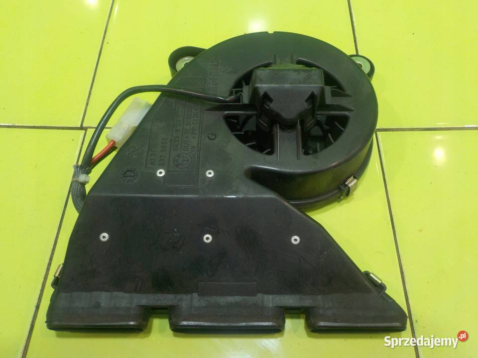 BMW 3 E36 18 B 99r CABRIO 2D dmuchawa nawiewu Suków