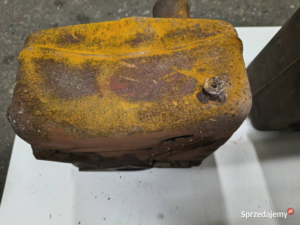 Tłumik silnika Hatz 1d91z 1d90w Krasowa