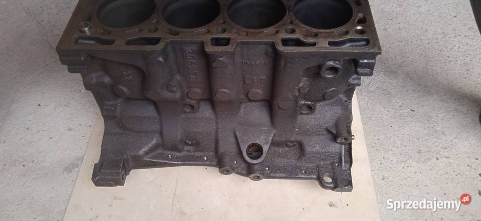 Blok silnika 15 dCi K9K A704 Clio2 Kangoo Blok silnika Jaworzno sprzedam