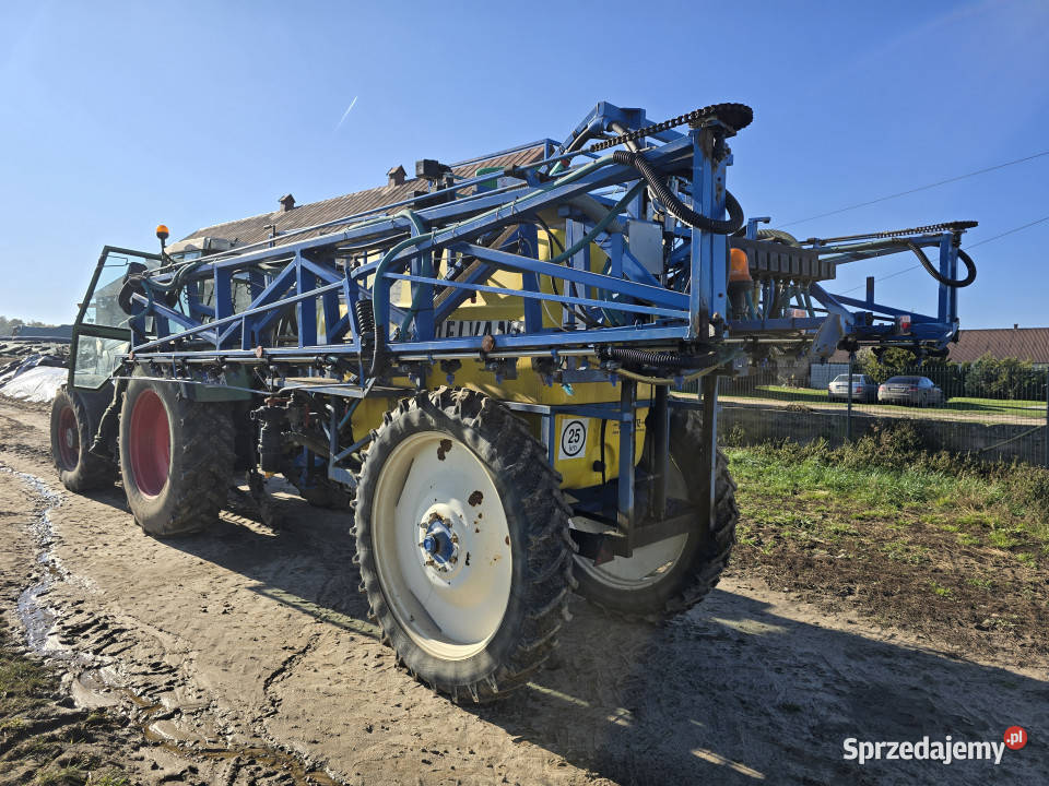 Opryskiwacz ciągany DELVANO TRE 2500 2500 L nieuszkodzony Opryskiwacze Włosty