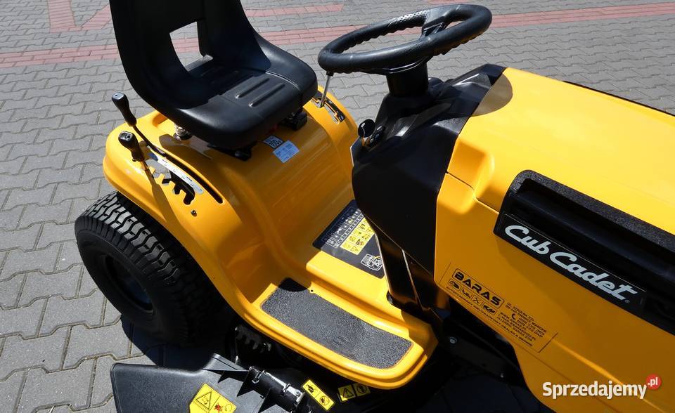 Traktorek kosiarka Cub Cadet LT2 NS96 Model Kosiarki i podkaszarki łódzkie Świnice Warckie sprzedam